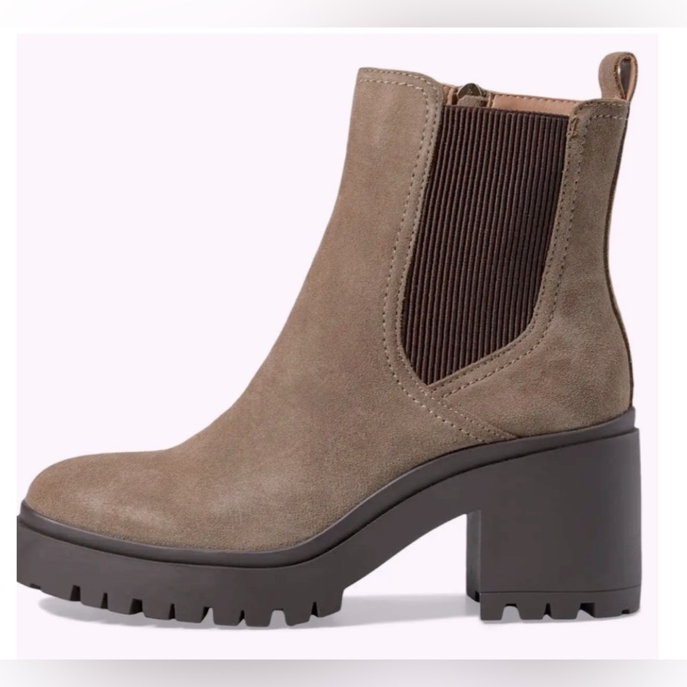 New BLONDO Raquel Waterproof Chelsea Boot Size 11